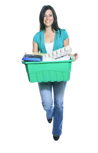 Jovem mulher reciclagem vestindo com roupa verde — Fotografia de Stock