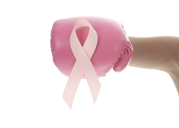 백색 backgrou에 유방암 기호에 대 한 게 핑크 리본 핸드 — 스톡 사진