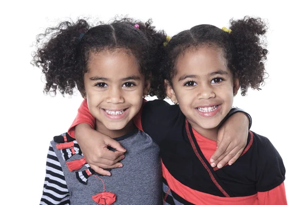 Twin adorável menina africana com belo penteado isola — Fotografia de Stock