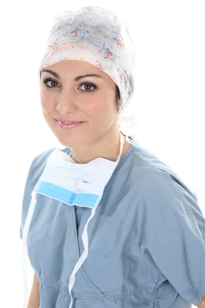 A cirurgiões, mulher vestindo uniformes protetores, bonés e máscaras um — Fotografia de Stock