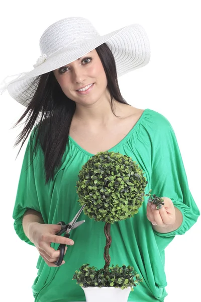 Nádherná žena, bílá zahradní klobouk. — Stock fotografie