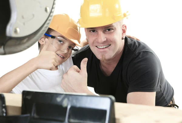 Bir baba ve oğlu marangoz seyir aracı — Stok fotoğraf