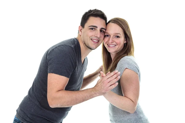 Un couple mignon sur fond blanc studio — Photo