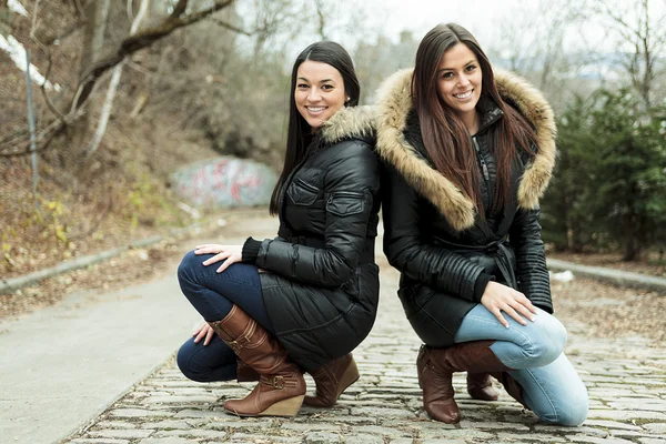 Invierno mujer exterior —  Fotos de Stock