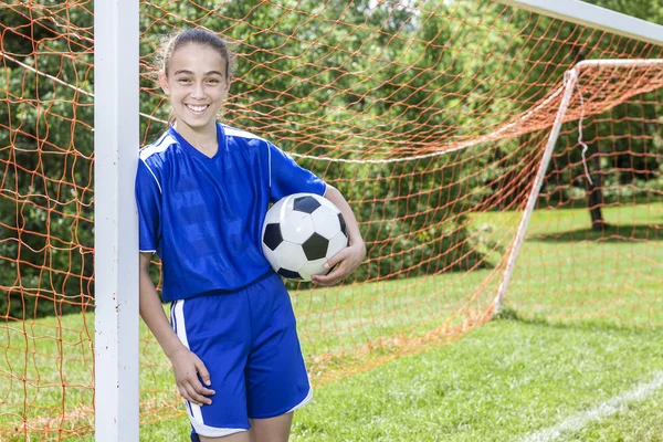 10 代青少年サッカー — ストック写真