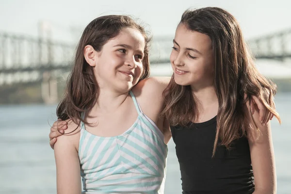 A couple of young girls — Stock Photo, Image