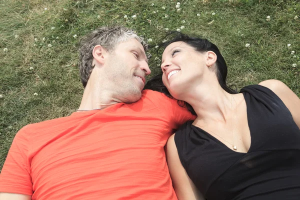 Urban modern young couple — Stock Photo, Image