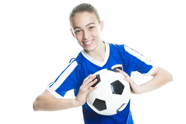Meisje in sport slijtage met voetbal geïsoleerd op witte achtergrond — Stockfoto