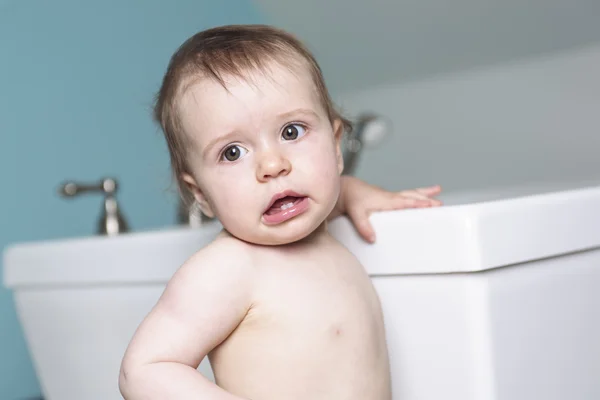 Baby bathing — Stock Photo, Image