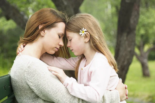 Mother and daughter in forest together — Stock Photo, Image