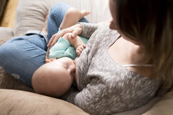 Breast feeding baby. — Stock Photo, Image