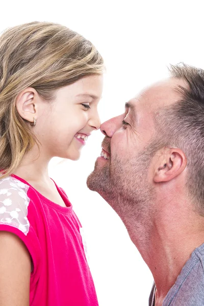 Baba küçük kızı, üzerinde beyaz izole — Stok fotoğraf