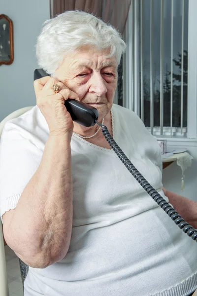 Portrait of an elderly woman — Stock Photo, Image