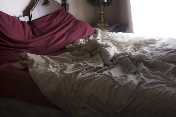 A creepy bedroom scenery — Stock Photo, Image