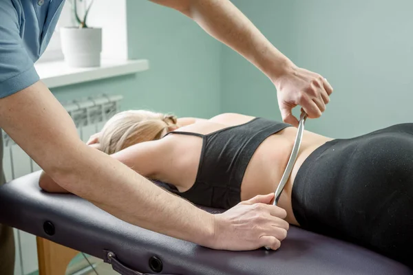 Osteopati tedavisi paslanmaz çelik IASTM aracı