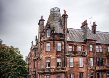 Glasgow West End 'de, konik taretli ve Viktorya döneminden kalma 