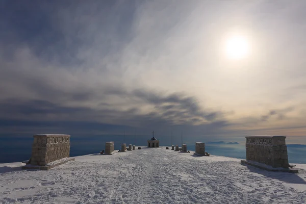Зимняя панорама из итальянских Альп — стоковое фото