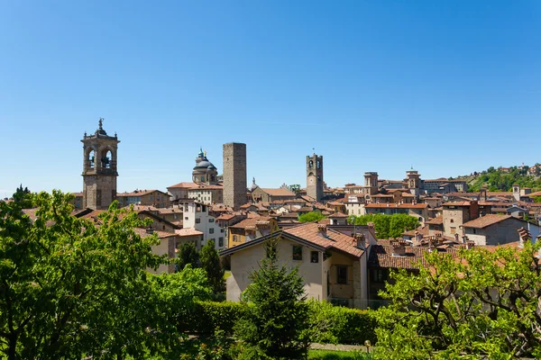 Italiaanse panorama, bovenstad van "Bergamo" — Stockfoto