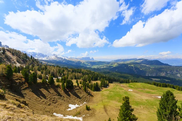 Włoskie Dolomity krajobraz. "Santner" top — Zdjęcie stockowe