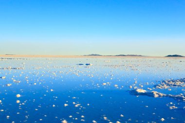Salar de Uyuni, Bolivya. Dünyadaki en büyük tuz düzlüğü. Bolivya manzarası