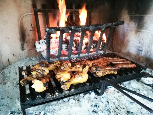 Grilled Meat Cooked Fireplace — Stock Photo, Image