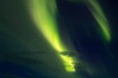 Kuzey ışıkları İzlanda 'nın detaylı görüntüsü. Aurora Borealis. Yeşil aurora