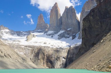 Las Torres üssü, Torres del Paine, Şili. Şili Patagonya manzarası.