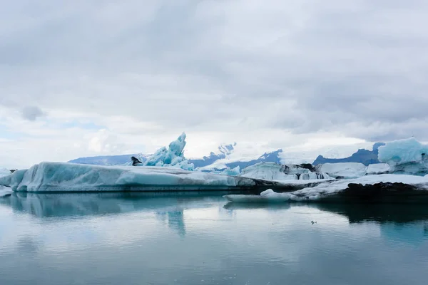 Jokulsarlon Gletsjermeer Ijsland Ijsbergen Drijven Water Landschap Ijsland — Stockfoto