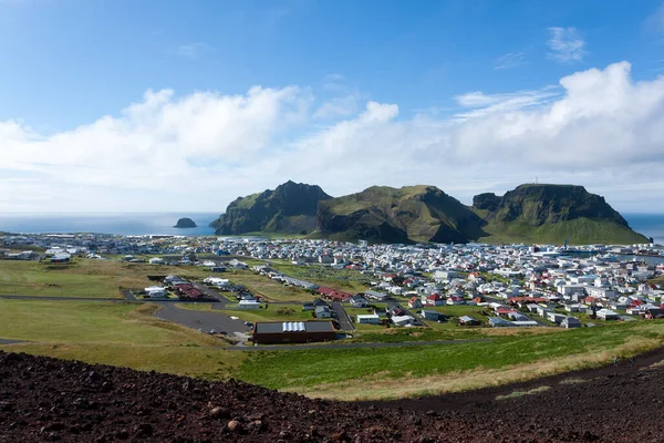 Heimaey Stad Antenn Utsikt Från Eldfell Vulkan Islands Landskap Westmanöarna — Stockfoto