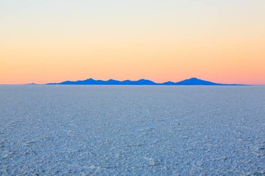 Salar de Uyuni, Bolivya. Dünyadaki en büyük tuz düzlüğü. Bolivya manzarası