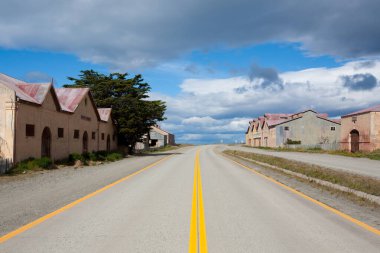 San Gregorio şehri, Punta Delgada, Şili simgesi. Estancia San Gregorio. Terk edilmiş binalar