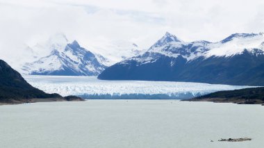 Perito Moreno buzulu manzarası, Patagonya manzarası, Arjantin. Patagonya simgesi