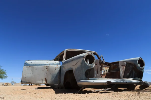 Abandoned car — Stock Photo, Image
