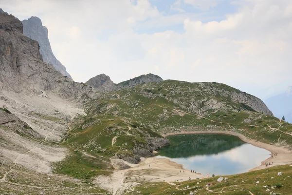 Alpské jezero — Stock fotografie