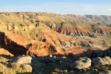 Kazakistan güzel manzarası, Mangystau bölgesi, anıt kaya bölgesi manzarası, Kokesem. Orta Asya Panoraması.