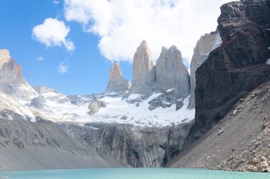 Las Torres üssü, Torres del Paine, Şili. Şili Patagonya manzarası.