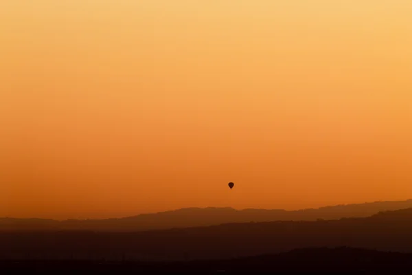 Ballong vid solnedgången — Stockfoto