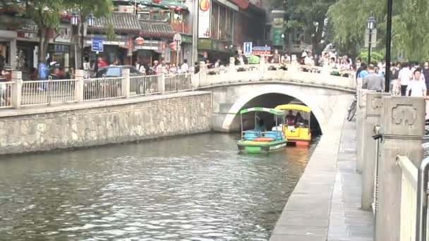 Boats in the Hau Hai area in Beijing — Stock Video
