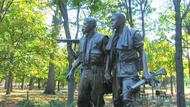 Vietnam Veterans standbeeld in Washington Dc — Stockvideo