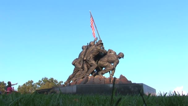 Kriegerdenkmal des US Marine Corps — Stockvideo