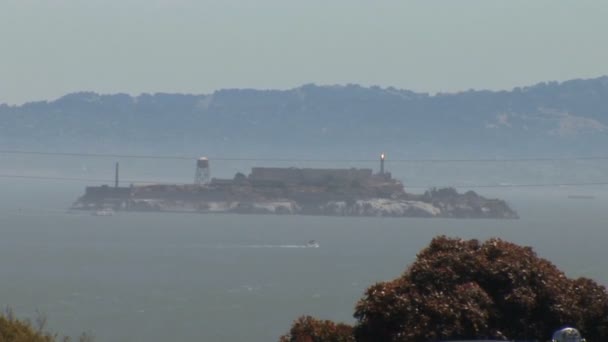 Ilha Alcatraz na Baía de São Francisco — Vídeo de Stock