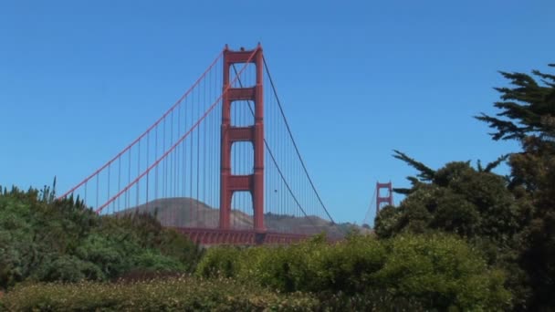 Golden Gate Bridge v San Franciscu — Stock video