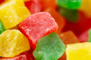 Renkli küp kuru meyve kabuğu kabuğu.