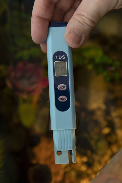TDS измерение воды. Электронный рН-метр в аквариуме
