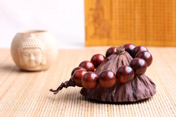 Lobular red sandalwood prayer beads bracelets — Stock Photo, Image