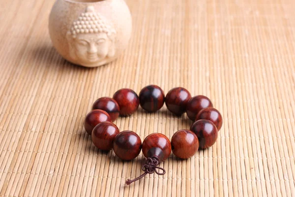 Lobular red sandalwood prayer beads bracelets — Stock Photo, Image