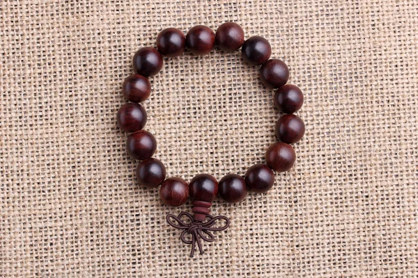 Perles de prière en bois de santal rouge lobulaire bracelets — Photo