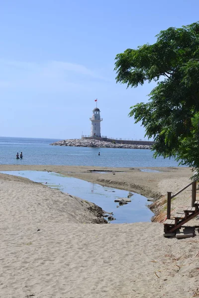 Karadeniz kıyısındaki güzel deniz feneri
