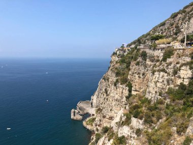 Deniz dalgaları, su ve taşlar, dalgalar