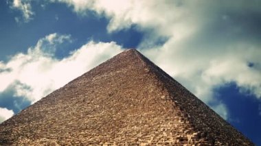 büyük giza Piramidi